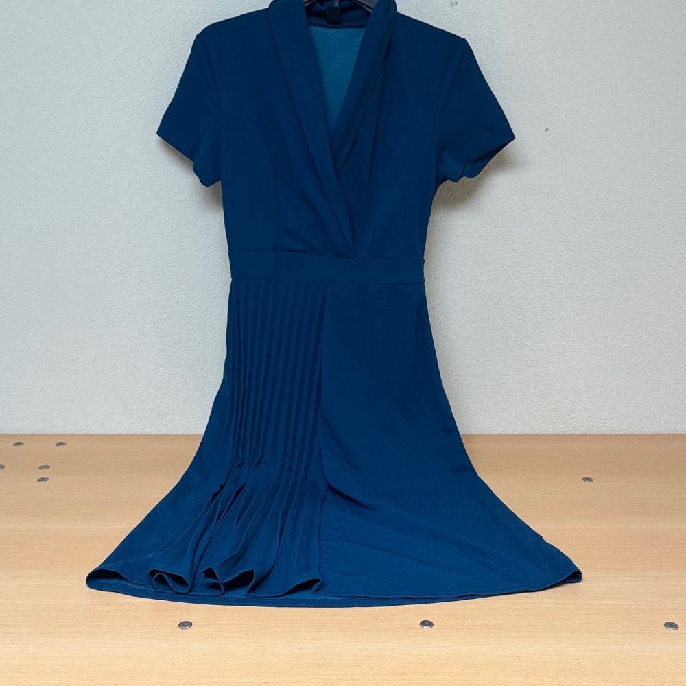 Chic Teal Midi Dress
